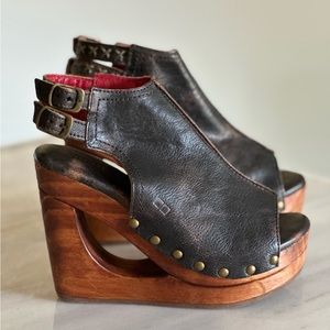 NWT BedStu Imelda wood heel platform wedge leather sandal 7.5 black lux